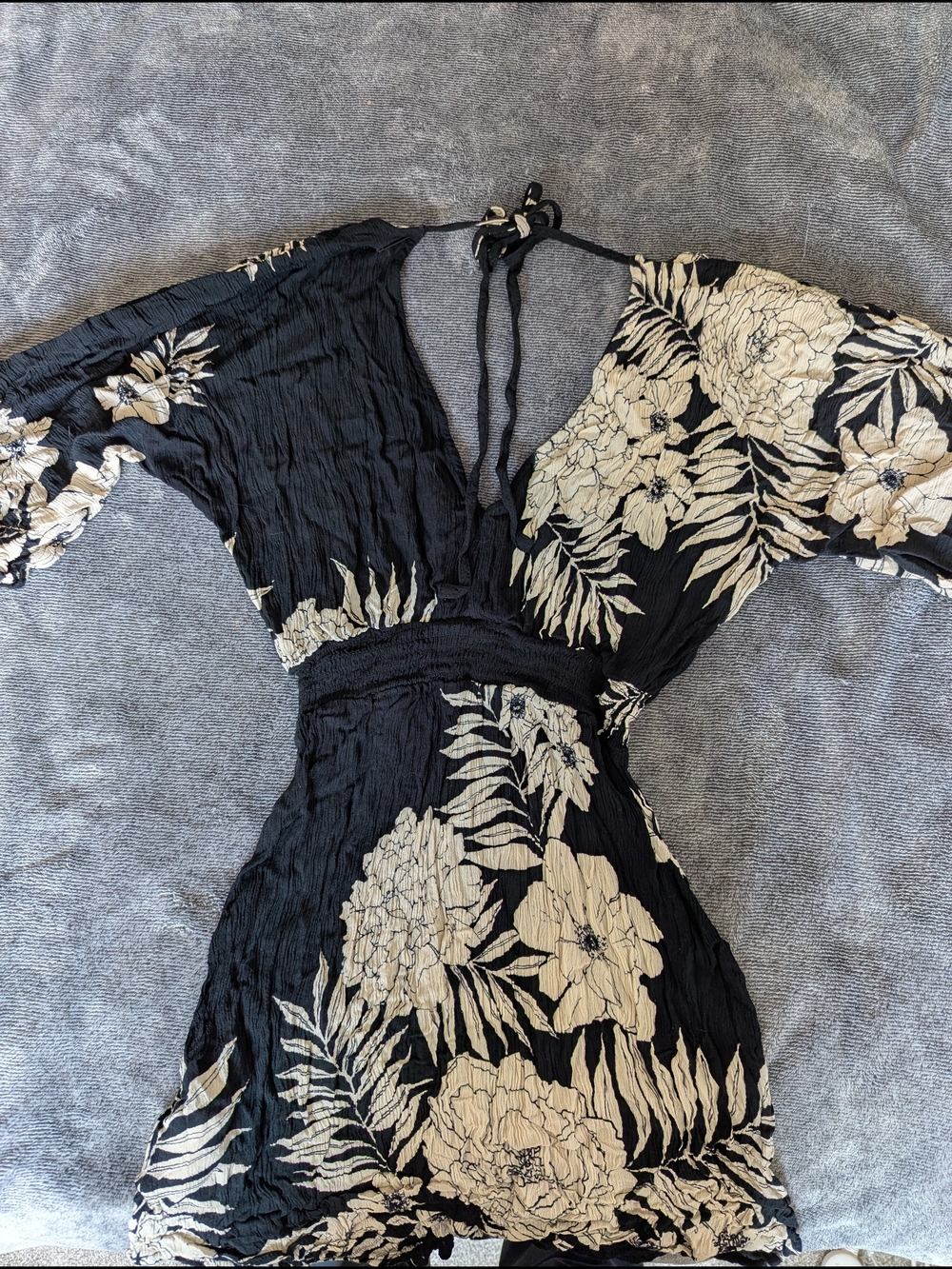 billabong black floral dress Mini with Cream Print and a smocked back embroidered_veil Black Midi Dress With Color:EGGPLANT